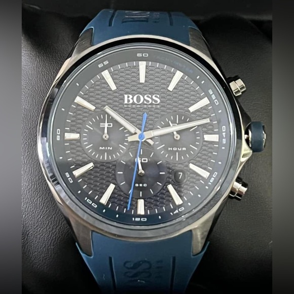 HB1513856 - Hugo Boss Men’s Distinct Watch - Picture 1 of 10